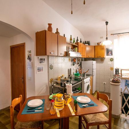 Casa Vacanze Nel Centro Storico Di Portoferraio Exterior foto
