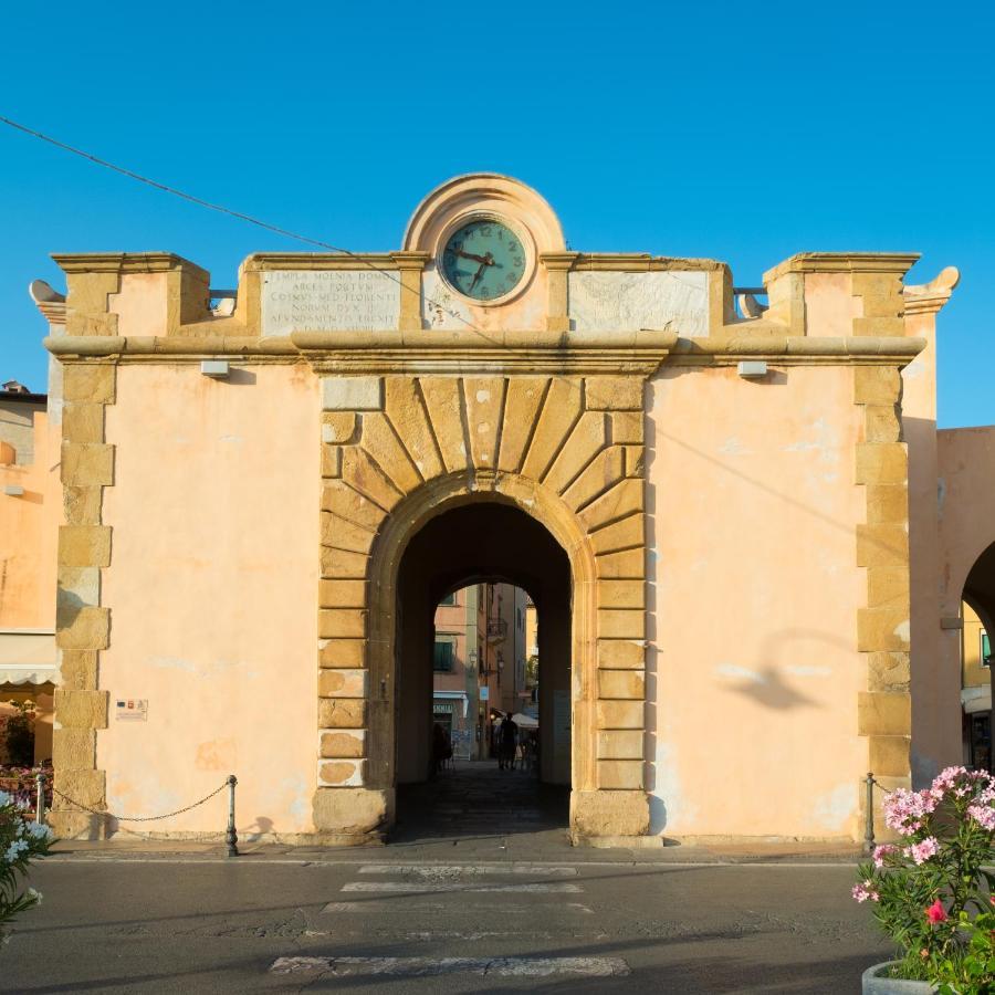 Casa Vacanze Nel Centro Storico Di Portoferraio Exterior foto