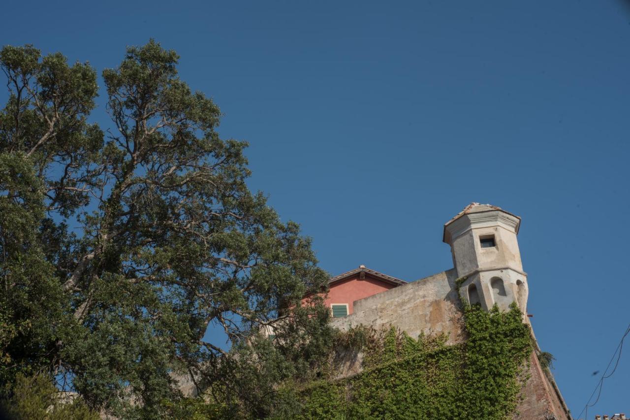 Casa Vacanze Nel Centro Storico Di Portoferraio Exterior foto